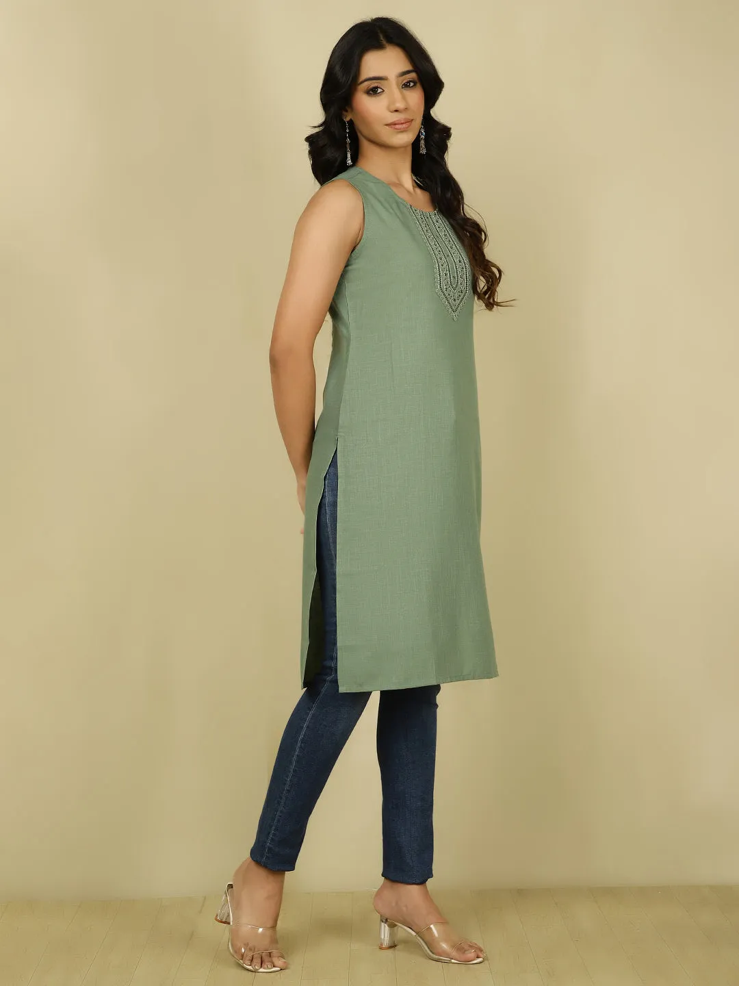 Green Embroidered Sleeveless Kurta