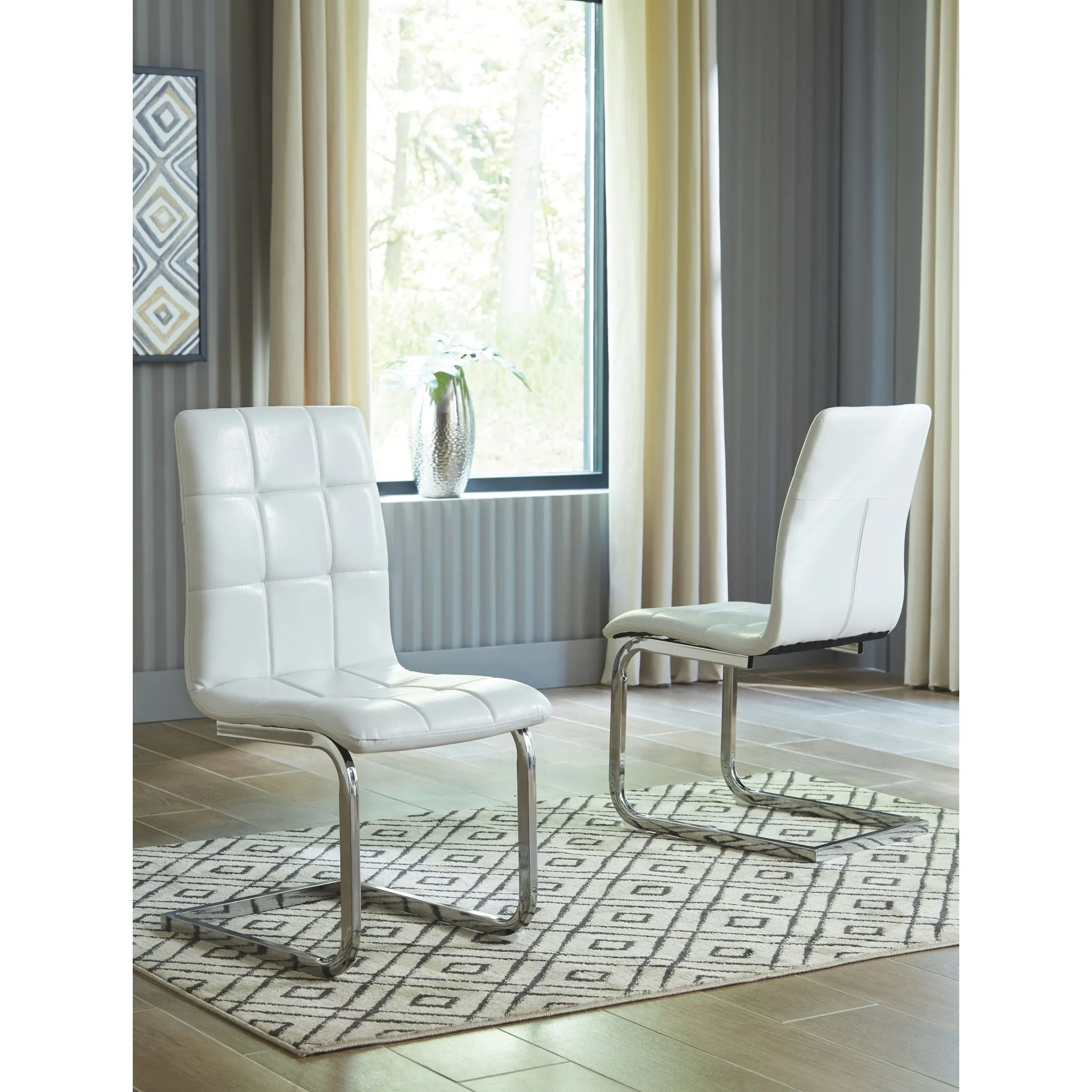 Madanere Side Chair